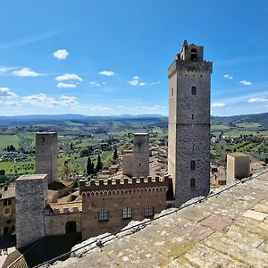 Appartamento Torre Salvucci Medieval Tower Experience, San Gimignano